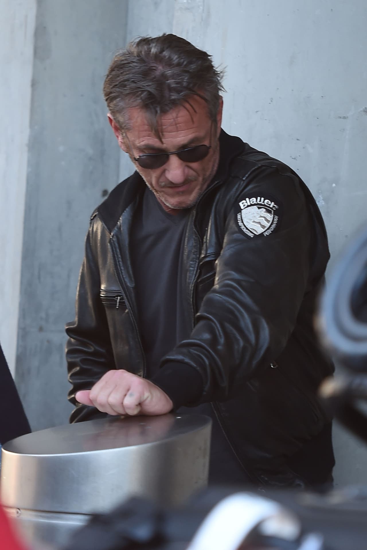 ¿Con quién? Ni más ni menos que con otra joven actriz.