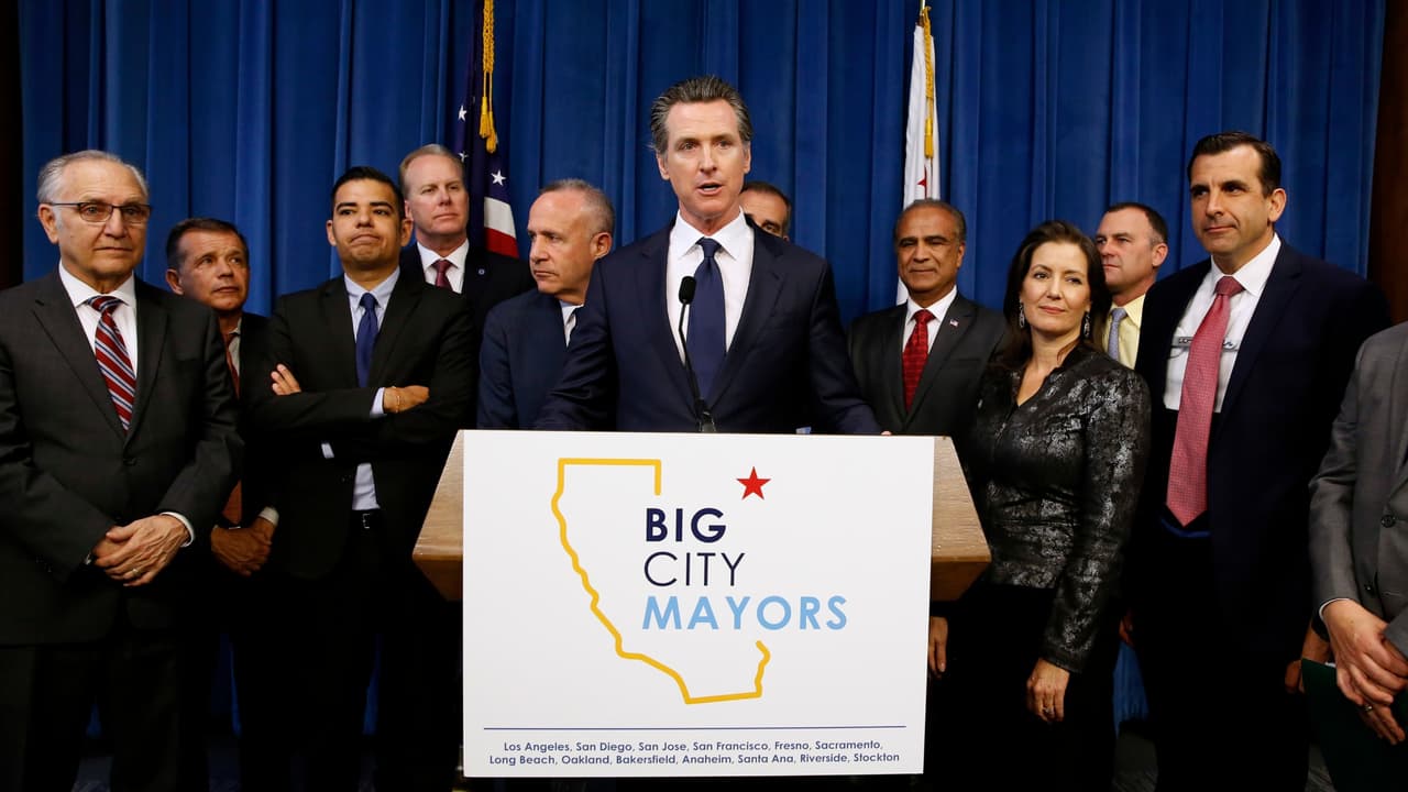 Un comité especial y $1,000 millones: la apuesta para enfrentar la crisis de indigencia en California