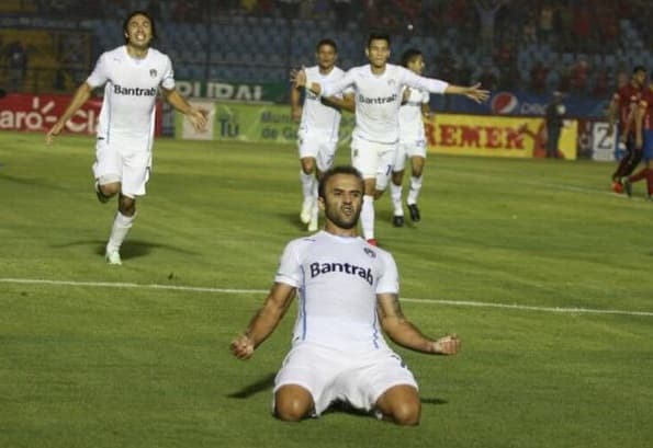 Municipal 0-2 Comunicaciones: Comunicaciones cerca del hexacampeonato en Guatemala