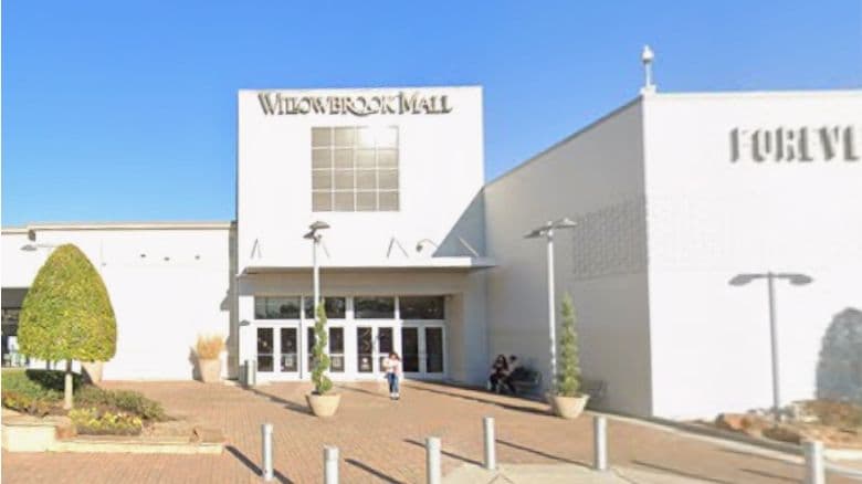 Willowbrook Mall de Houston prohibirá la entrada de menores sin compañía de forma temporal