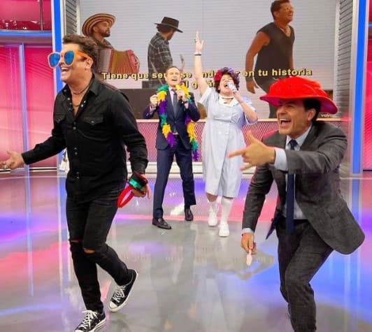 Las visitas volvieron a la casita más feliz de la televisión hispana. Y repartimos alegría al por mayor, pero también conversamos de muchas cosas y, en algunos casos, tuvimos pláticas que nos emocionaron hasta el llanto.