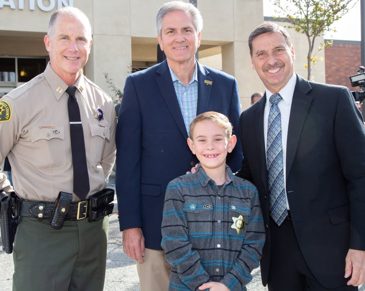 Niño de 8 años ayuda a encontrar un anciano con Alzheimer desaparecido en Los Ángeles