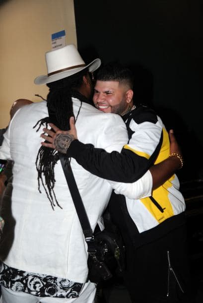 Como siempre, no puedes verlo todo en la televisión. Por eso, we always got your back con nuestro lente bien ubicado en el backstage.