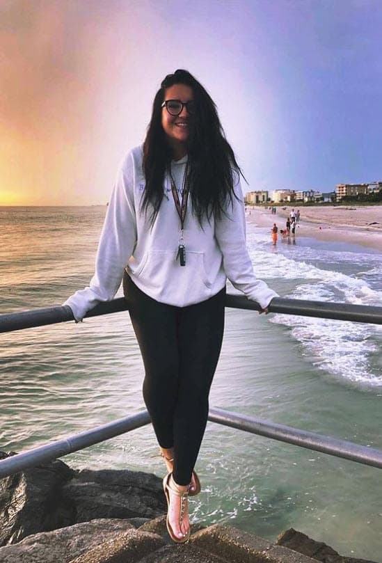 "'Vale' tenía 10 años y su papá había sido Sebastián, y de pronto se lo sacaron y nunca más la vio, ni explicó, ni habló, entonces 'Vale' llevó esa parte emocional muchos años, que nadie se enteró más que ella y yo", recordó con nostalgia en la entrevista. 
<br>