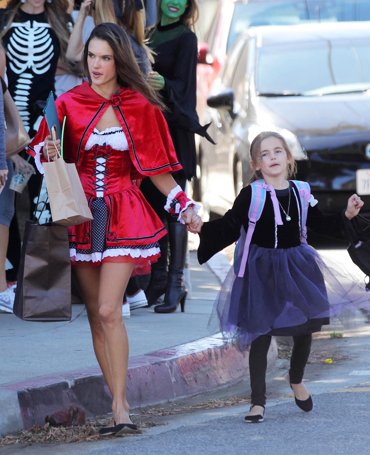 Muy lindas, mami e hija.