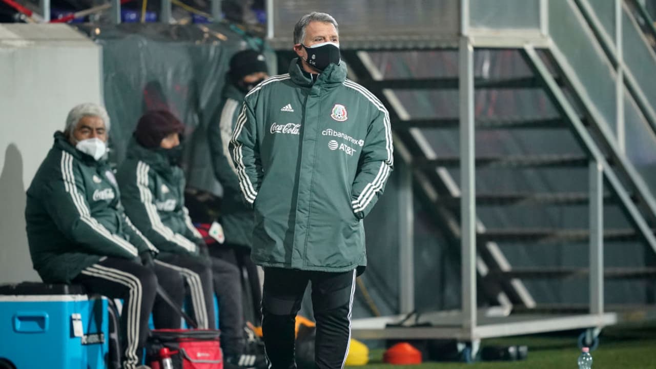 Héctor Herrera y Jonathan dos Santos, sin posibilidades de jugar