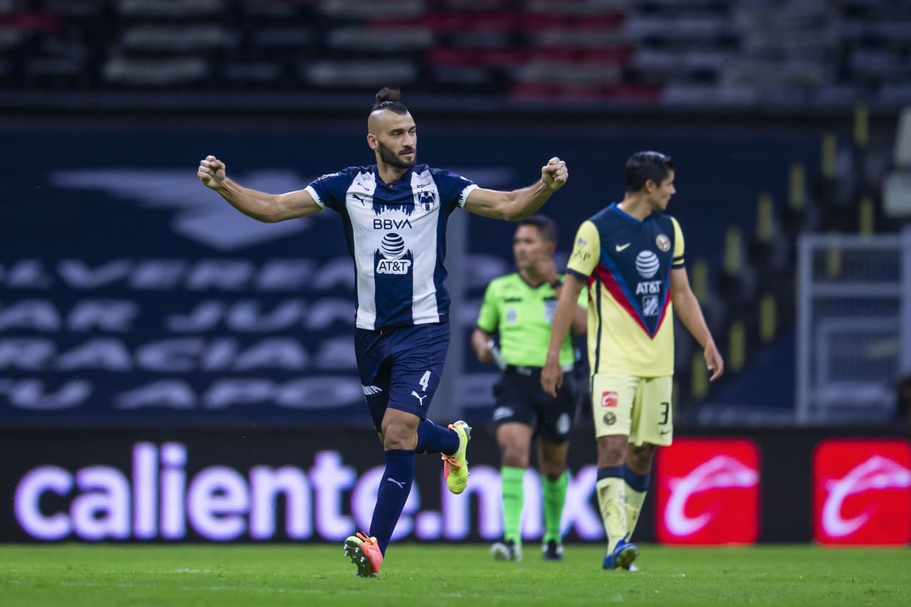 Emanuel Aguilera, quien entró por Valdez, provocó un penal y Rayados podía irse al frente en el marcador.