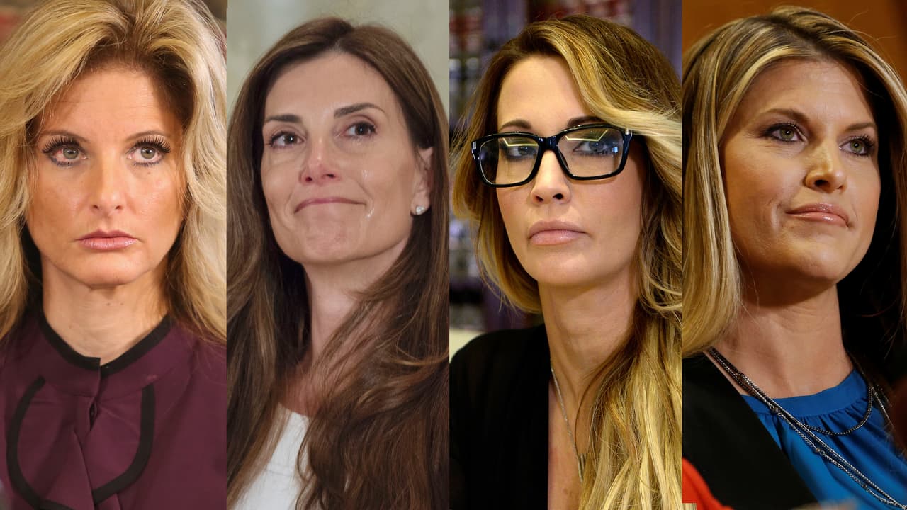 <b>El mes del acoso</b>. En octubre, el último mes de campaña, las mujeres presuntamente acosadas por Trump salieron del clóset. De izquierda a derecha: Summer Zervos, ex participante de ‘El Aprendiz’; Karena Virginia, profesora de yoga; Jessica Drake, actriz de películas para adultos y Temple Taggart, Miss Utah 1997, se unieron a la
<b>l<a href="http://www.univision.com/noticias/elecciones-2016/ellas-son-las-mujeres-que-han-acusado-a-trump-de-acoso-sexual-con-nombre-y-apellido">ista de mujeres que acusan a Donald Trump</a></b> de conducta sexual impropia. Octubre de 2016.l