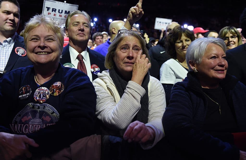 Simpatizantes de Trump en el US Bank Arena de Cincinnati, Ohio