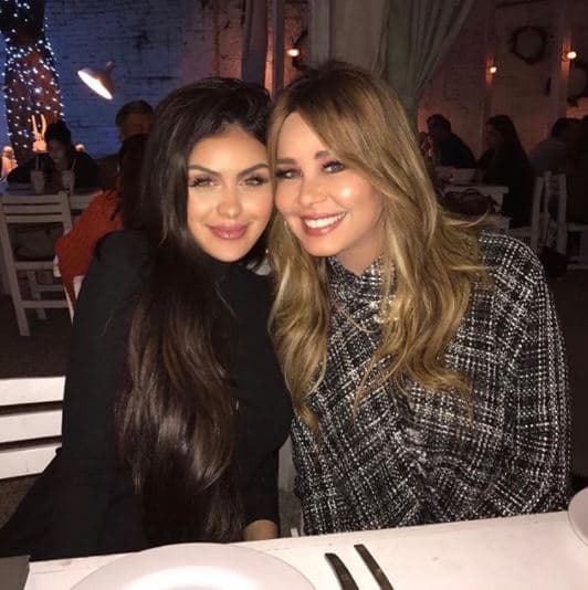 Tras la sorpresiva "desaparición" de sus fotos, Alexa explicó por qué lo había hecho a través de su cuenta de Instagram.