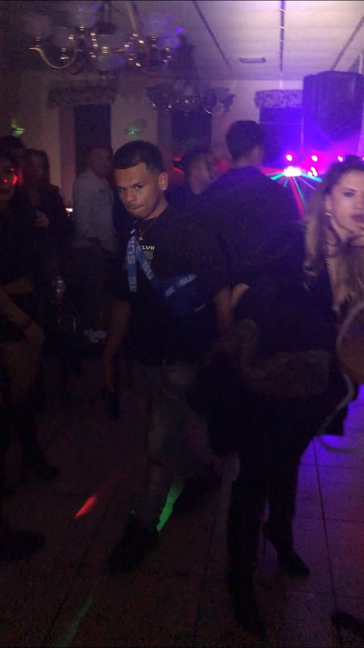 Tres personas fueron detenidas en esa fiesta.