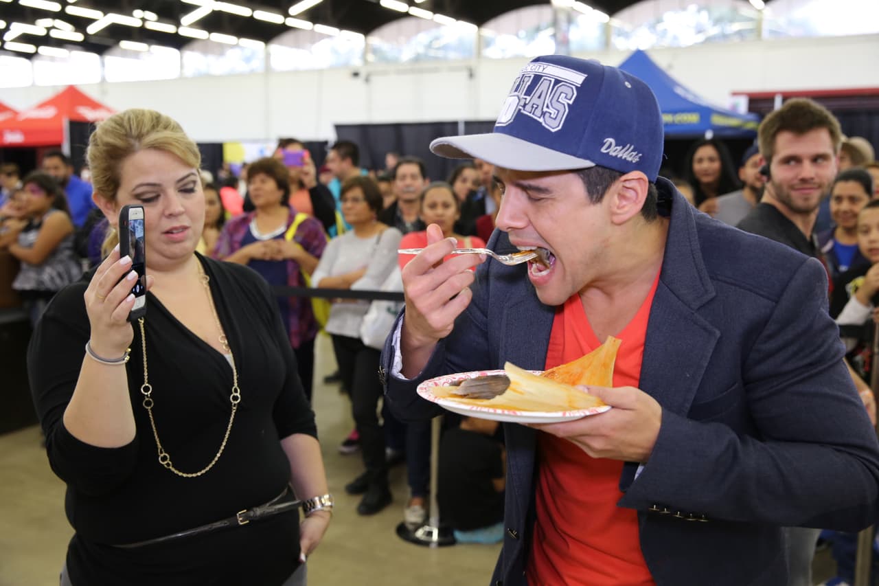 Miles disfrutaron de sabrosos tamales y la grata presencia de Alejandró Chabán