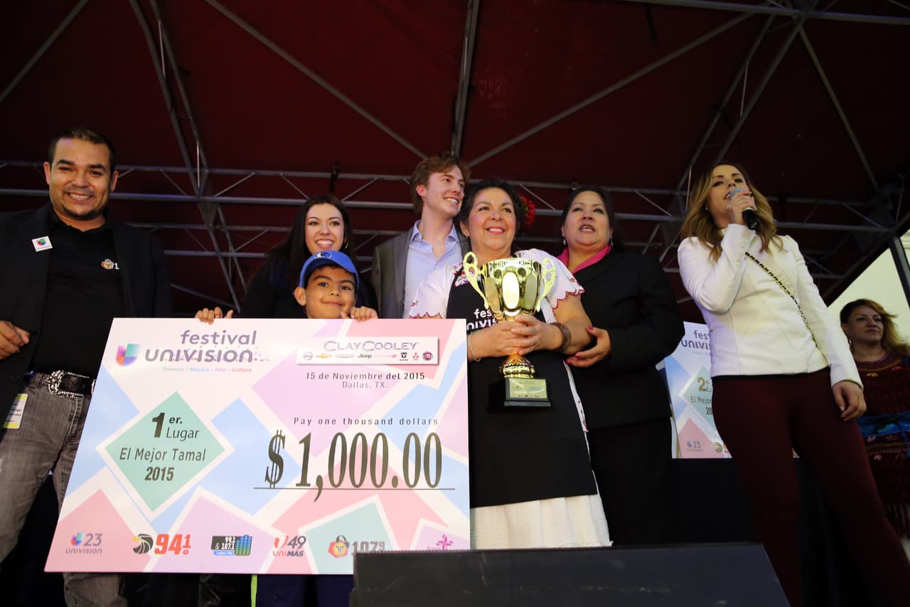 Miles disfrutaron de sabrosos tamales y la grata presencia de Alejandró Chabán