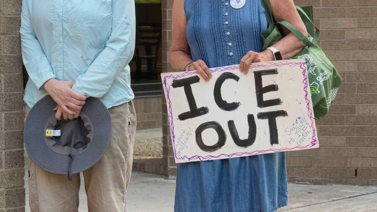 Organizaciones de Texas exigen frenar operativos de ICE y proteger a familias vulnerables