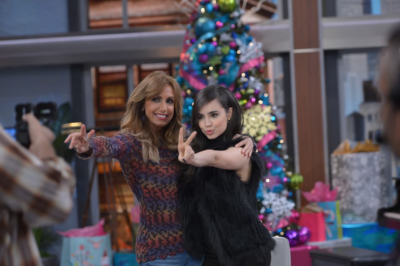 Y después un saludo.