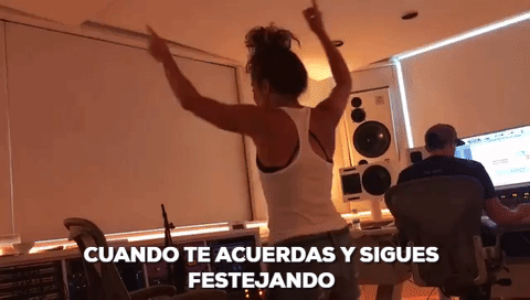 A través de sus redes sociales Shakira ha hecho evidente que el baile lo lleva en la sangre.