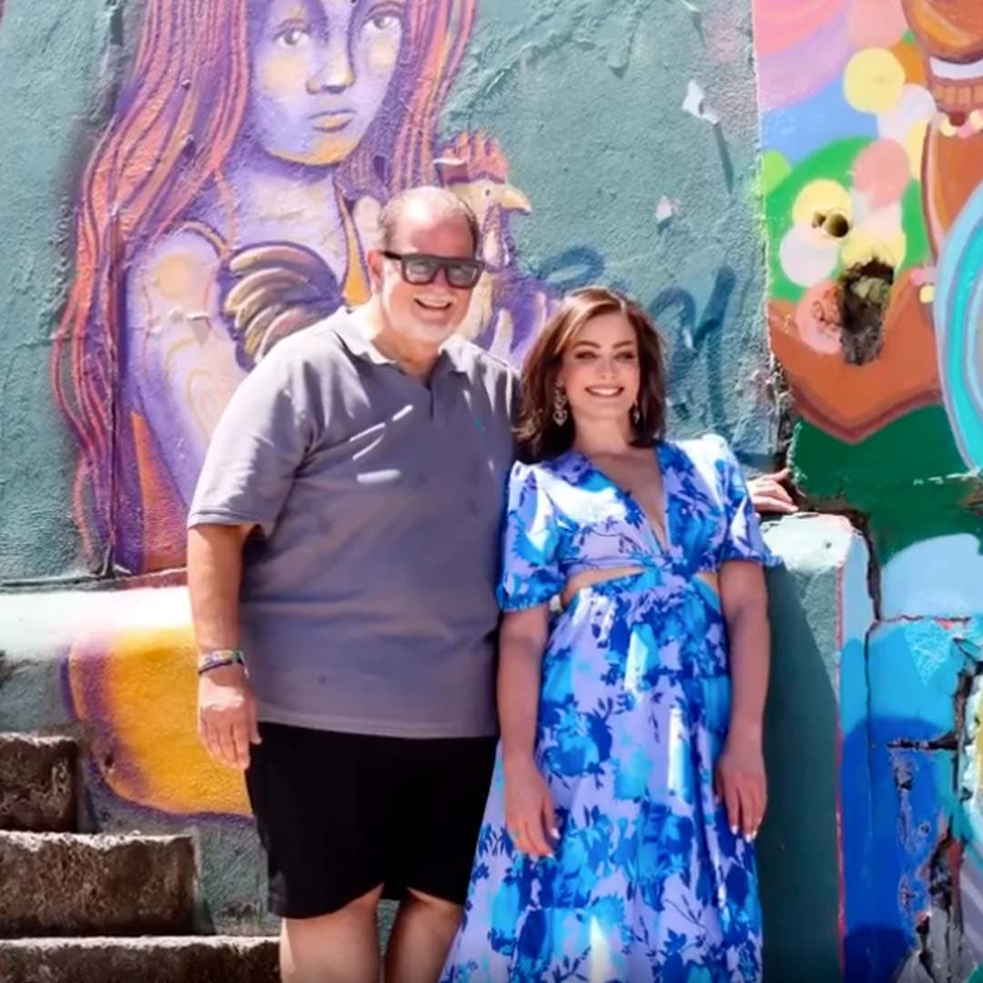 <b><a href="https://www.univision.com/temas/dayanara-torres" target="_blank">Dayanara Torres</a></b> estuvo acompañando a
<b><a href="https://www.univision.com/temas/el-gordo" target="_blank">Raúl de Molina</a></b> en la conducción de varios programas debido a las vacaciones de
<b><a href="https://www.univision.com/temas/la-flaca" target="_blank">Lili Estefan</a></b>. Para la boricua se trató de su primera vez encabezando el show.