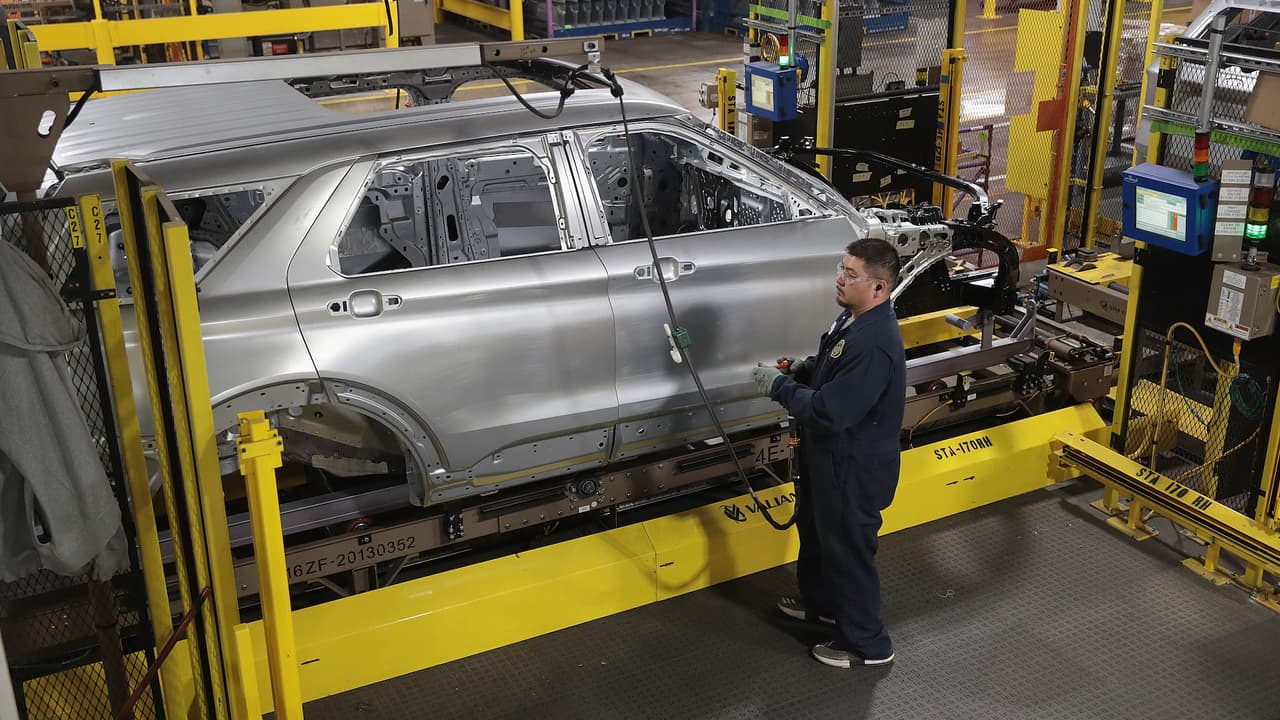 Ford busca contratar a 450 nuevos empleados e invertir $50 millones en Chicago