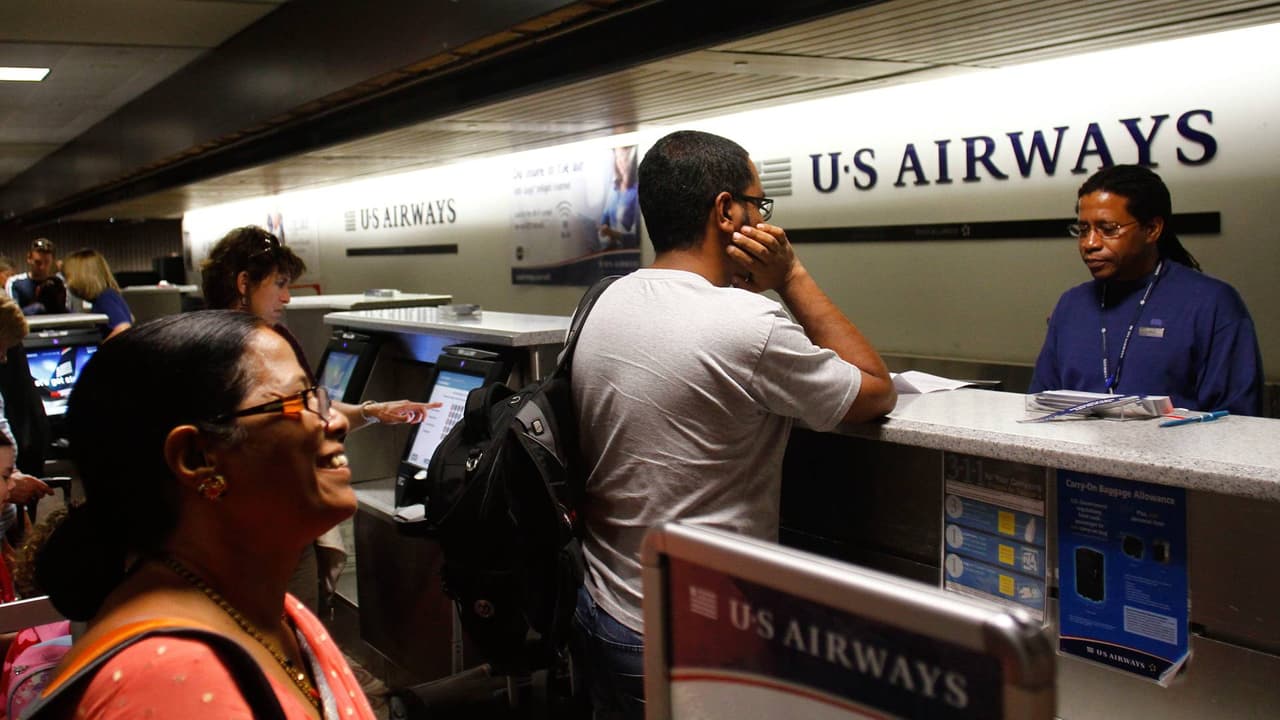 Retrasos, cancelaciones y hasta una pelea en el aire: problemas en el Phoenix Sky Harbor