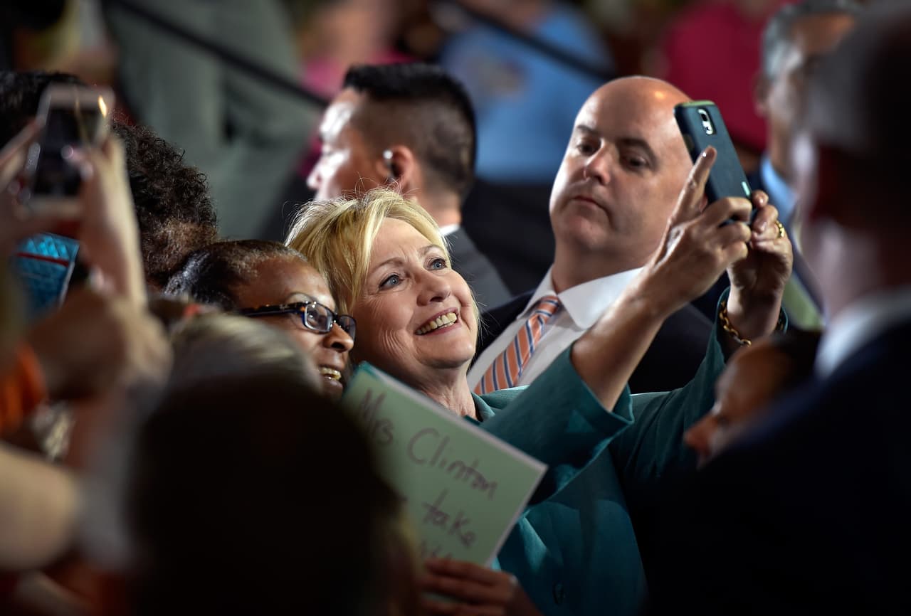 Clinton lleva sus promesas de trabajo a la tierra de los sindicatos 