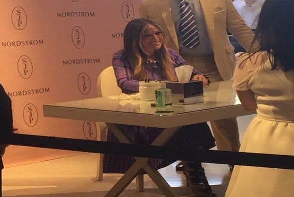 Sarah Jessica Parker está confiada en que su colección en PR será todo un éxito. (fotos: Twitter)