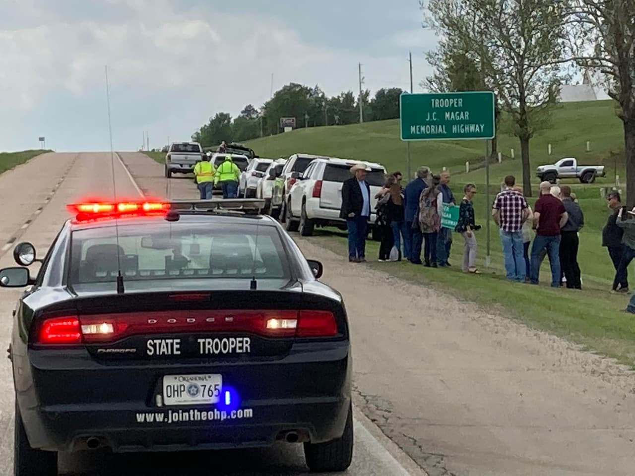 Tres estudiantes de meteorología mueren en accidente de tráfico tras perseguir tormentas