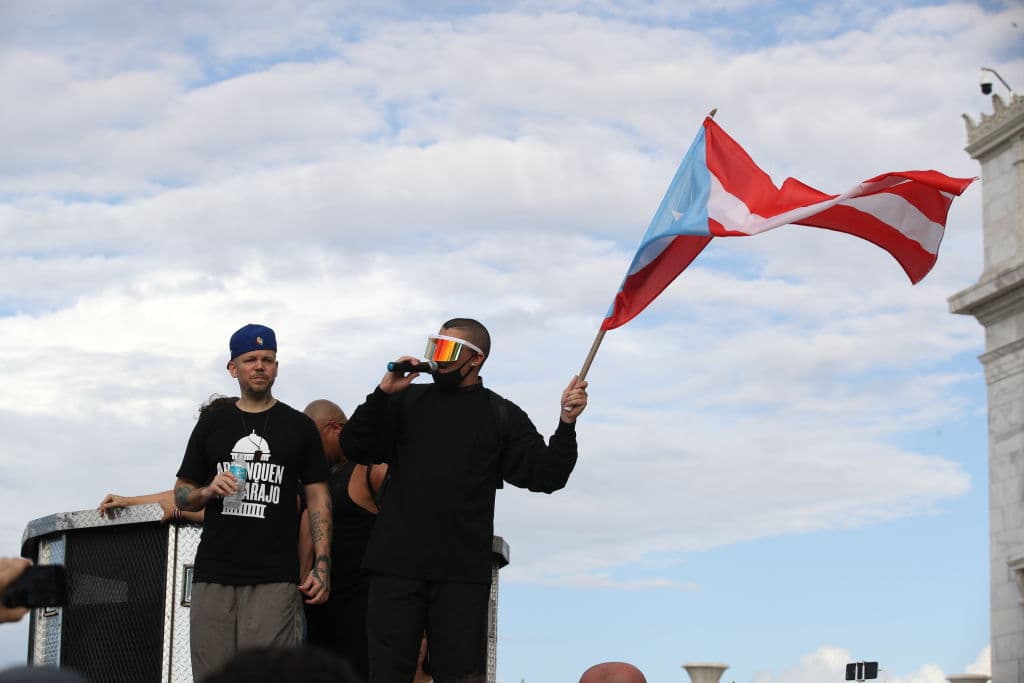 <b>Residente y Bad Bunny</b> fueron unos de los primeros artistas en hacer públicas sus intenciones de uninerse a los manifestantes.