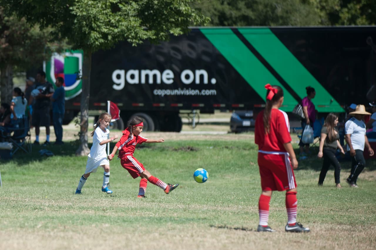 Diversión familiar en Copa Univision Fresno.