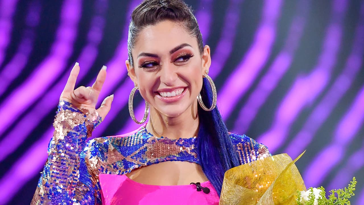 Vikina, 'Miss 305', es la primera eliminada en la gran final de Reina de la Canción