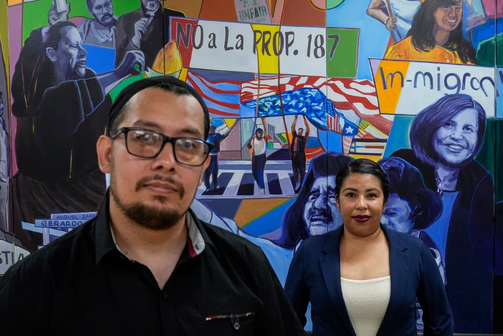 Familias de inmigrantes celebran la nueva medida migratoria de Biden; pero algunos se quedan fuera