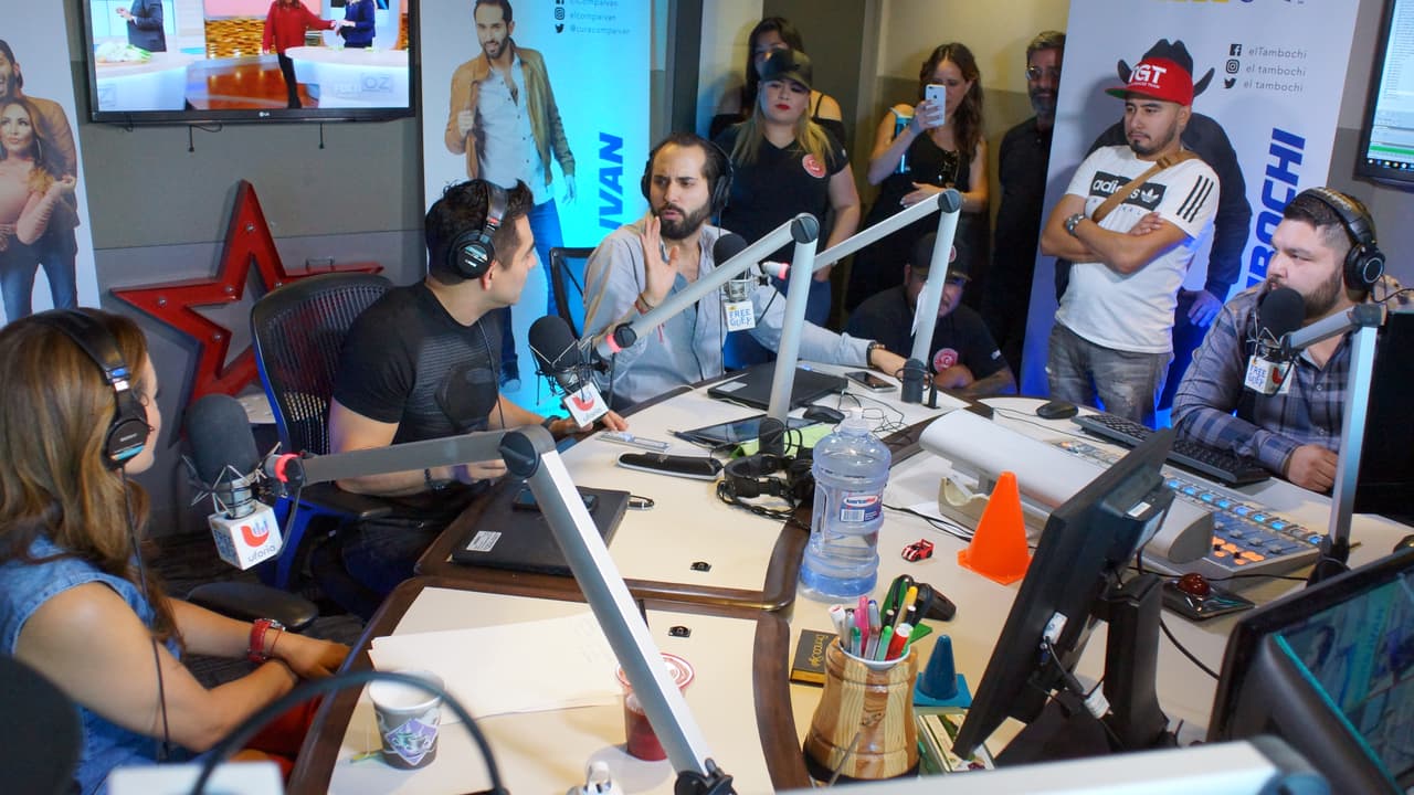 <b><a href="http://www.univision.com/temas/omar-chaparro">Omar Chaparro</a></b> se metió al 
<b><a href="http://www.univision.com/temas/el-free-guey">Free-guey show</a></b> y nos contagió con toda su alegría.