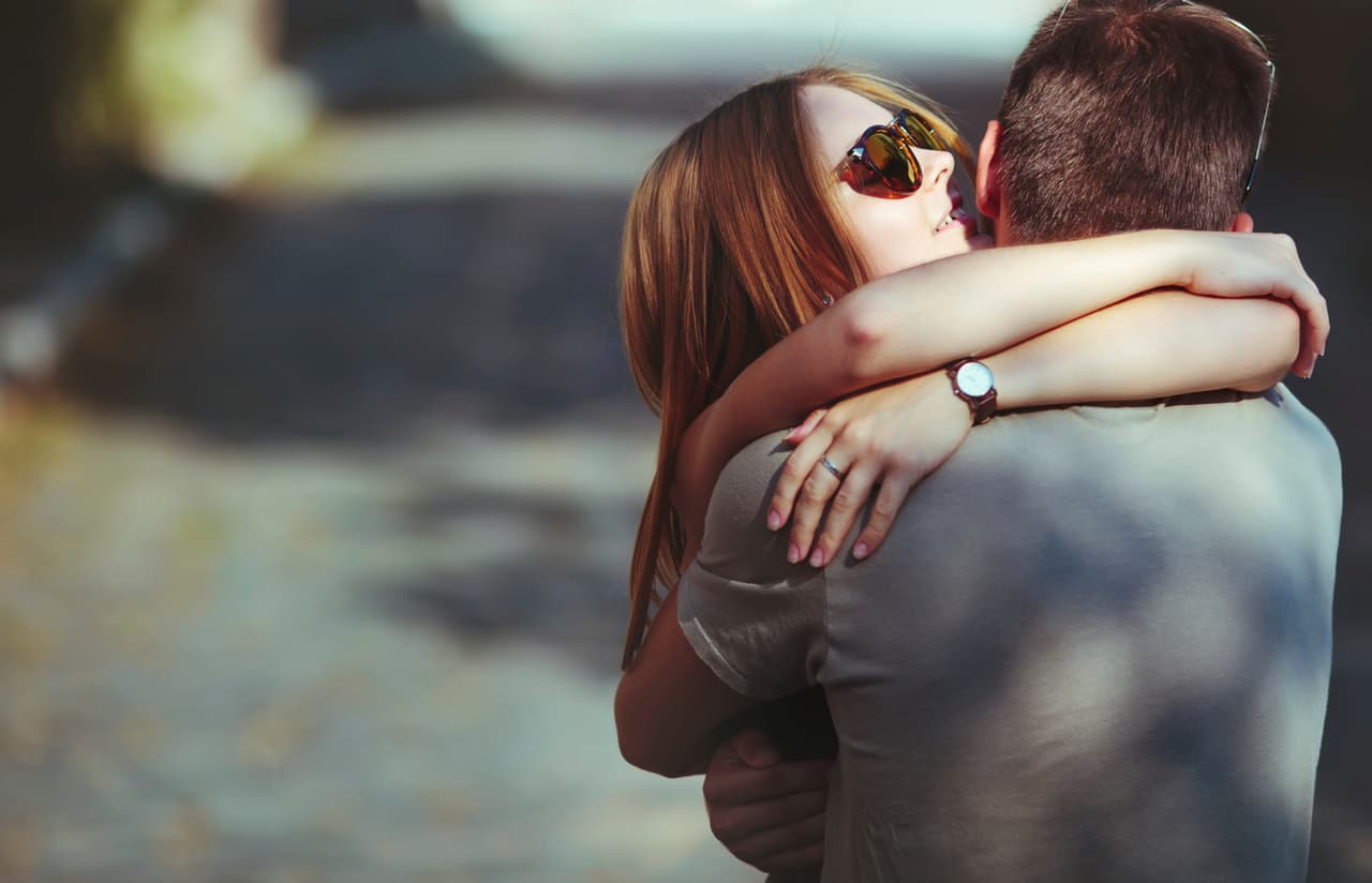 Libra. Es la Luna de la creatividad, la armonía y la belleza, ideal para contrarrestar los efectos retrógrados de tu regente, Venus. Anuncia unos días de soluciones rápidas a cuestiones pendientes, y en el plano amoroso invita a la reconciliación y el fortalecimiento de relaciones. Por Profesor Zellagro.