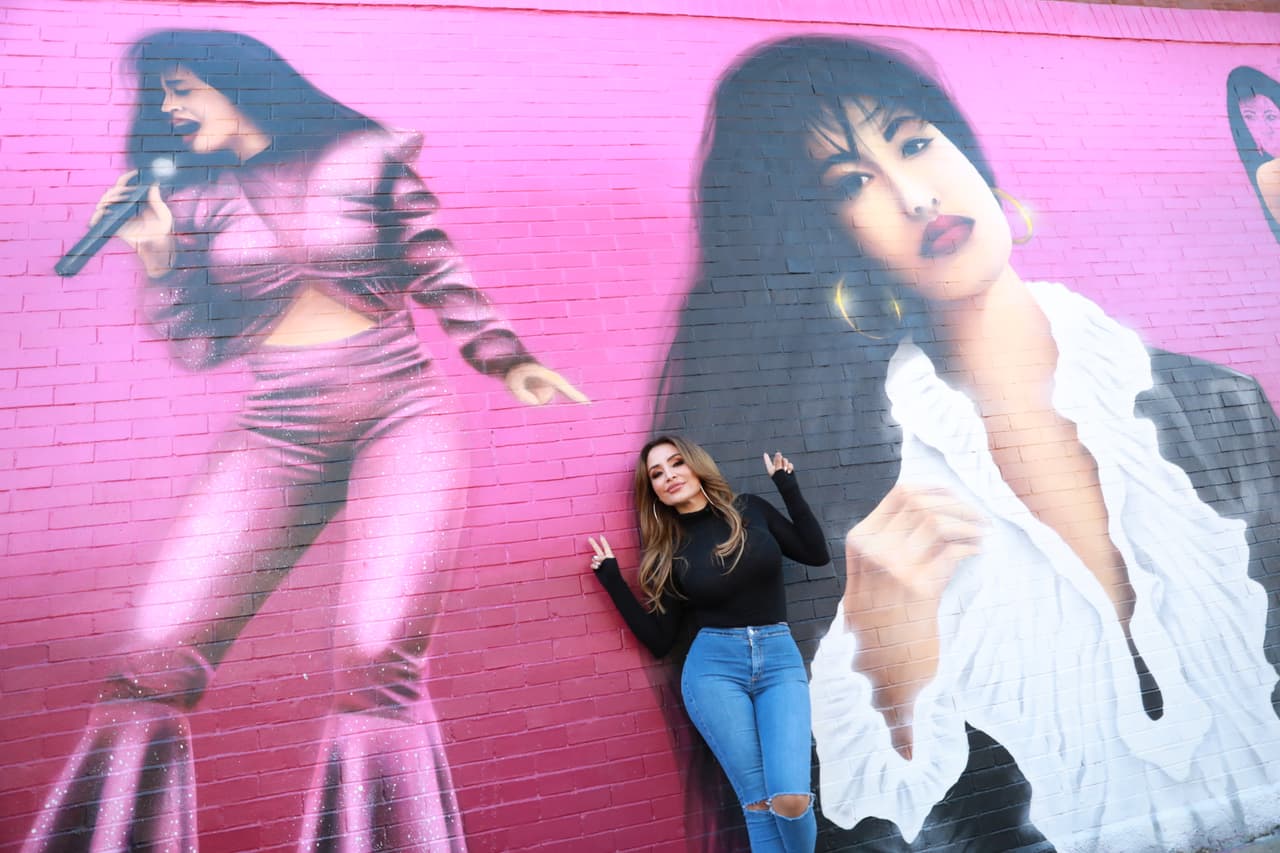 Sabemos que
<b>La Bronca</b> es bien fanática de la 'Reina del Tex-Mex', así que fue algo especial para ella también.