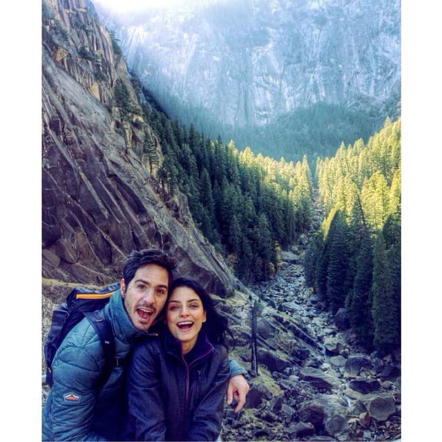 Ochmann recordó cómo en ese viaje "de repente empezó a salir lo peorcito de todos". Que Kailani no durmiera los ponía irritables, por ejemplo. Aislinn Derbez aceptó que
<b><a href="https://www.univision.com/entretenimiento/no-dormimos-nada-aislinn-derbez-le-confeso-a-vadhir-derbez-como-va-su-maternidad">sufrió "las incomodidades de ser una mamá reciente</a></b>, de tener un bebé pequeño".