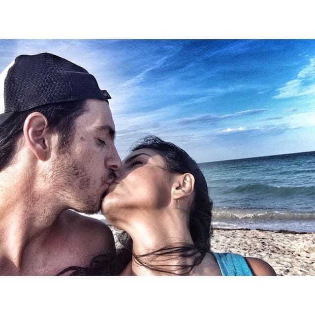 Finalmente, Alan Tacher le preguntó a los papás de Kailani: "¿La parejita ya está mejor?", lo que Ochmann contestó: "¡Ya! Ya hubo respiro"; Aislinn dijo sonriente y en tono bromista:
<b><a href="https://www.univision.com/famosos/junto-a-esta-foto-aislinn-derbez-y-mauricio-ochmann-confirman-que-no-estan-juntos-como-pareja-fotos">"Ya no nos vamos a separar"</a></b>.