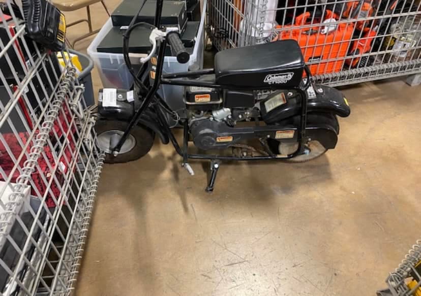 Al menos 100 objetos confiscados en diferentes operativos estarán disponibles para el mejor postor.