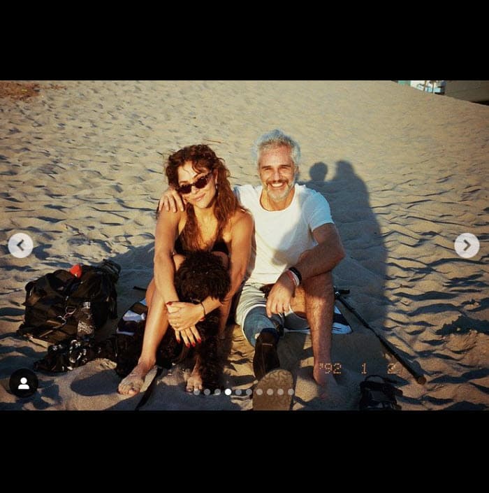 Además de practicar algunos deportes, el actor de 'El club de los idealistas' está retomando los viajes a lado de su novia, la actriz Paulina Dávila, quien ha sido una pieza clave en su proceso de recuperación.