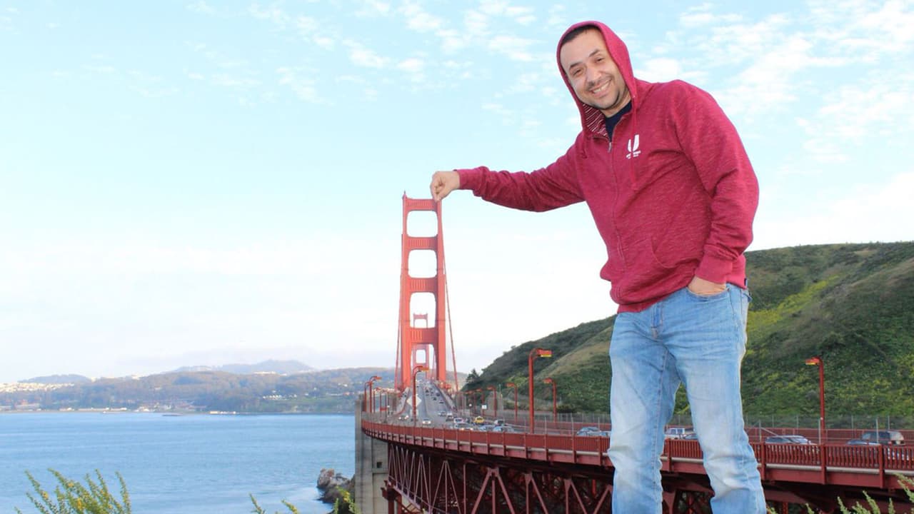 <b>Pancho</b>, con su humor y gracia, entretiene a
<b>La Chula</b> y al público.