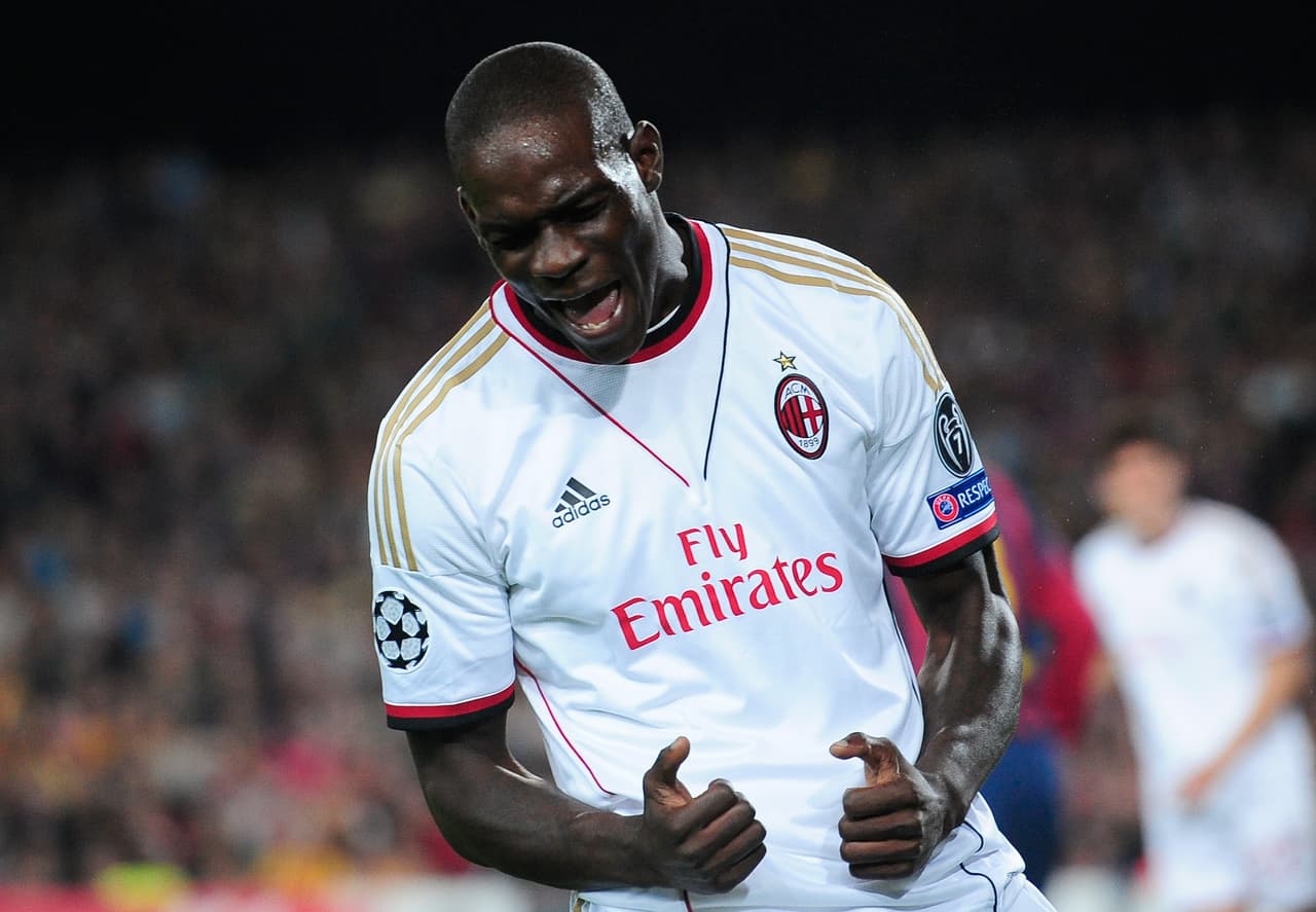 Debutó con el Milan y marcó un doblete para lograr la victoria, desafortunadamente el sueño duró poco y tuvo que marcharse del equipo. Se habló de falta de compromiso.