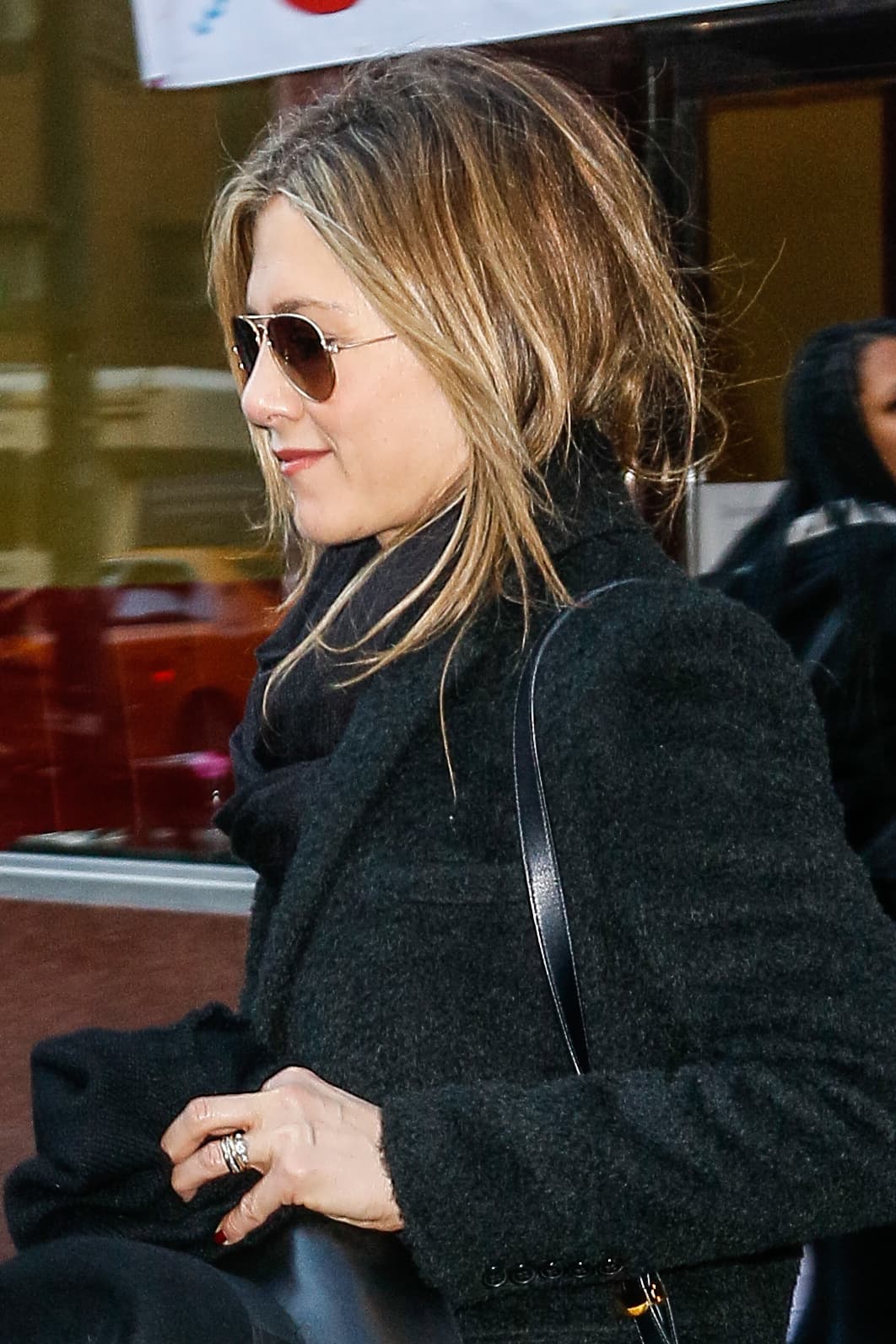 La parejita se demostró cariño frente a las cámaras.