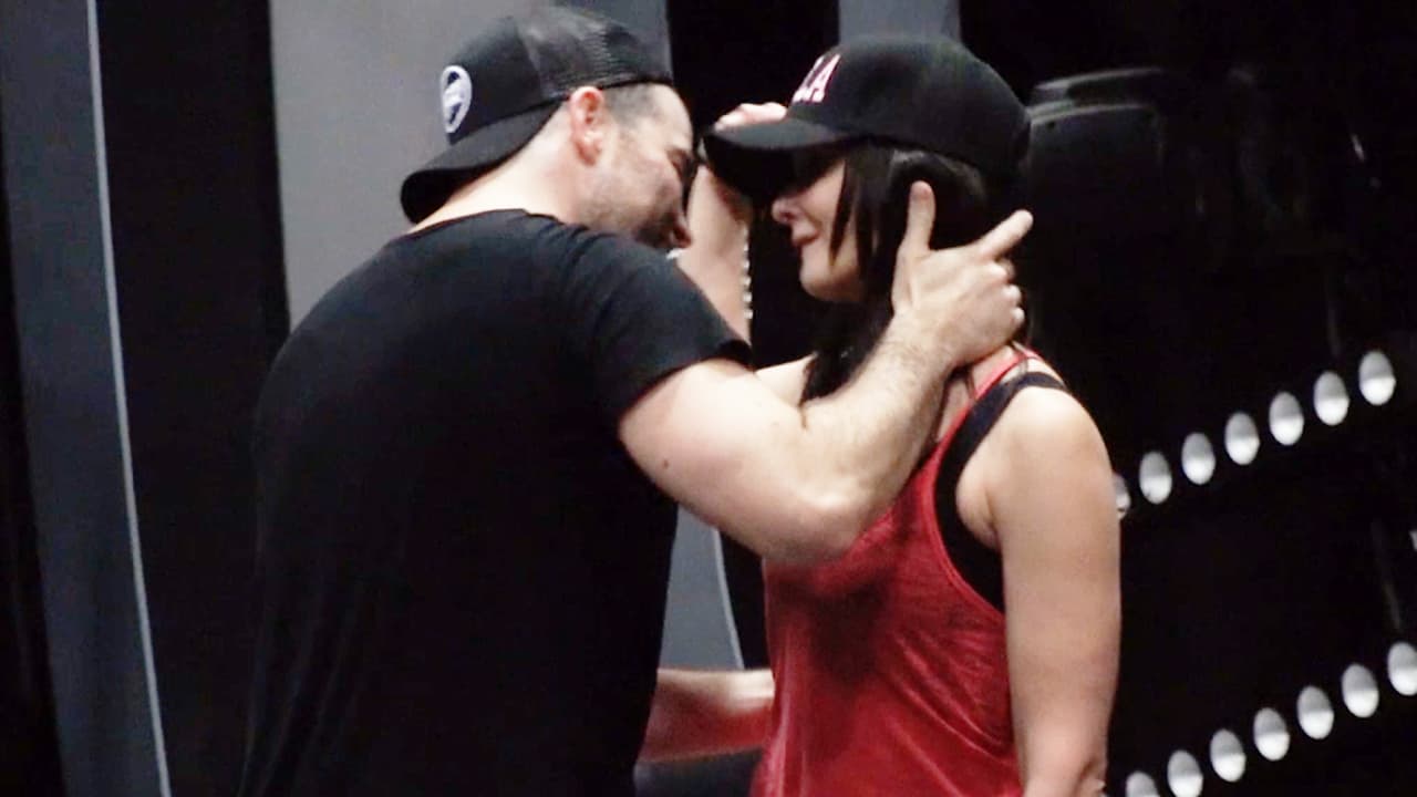 Tanto así, que Nones 
<i>went for the win</i> y le plantó un beso. ¿Cómo?