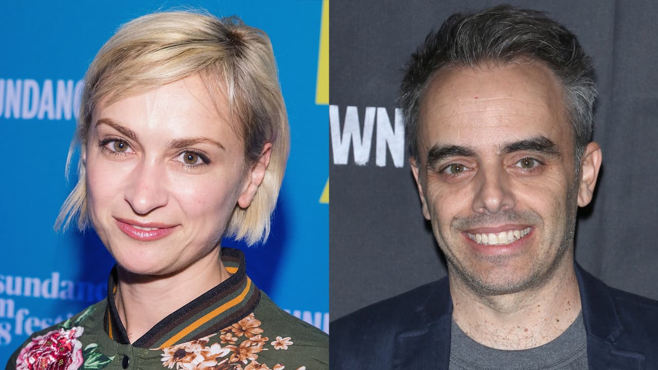 Una directora de fotografía "brillante" y el director de la película: las víctimas del arma de utilería que disparó Alec Baldwin