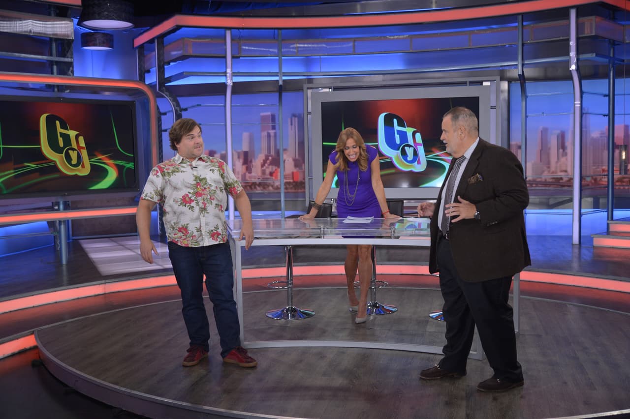 Además de actor y comediante, es productor y compositor.