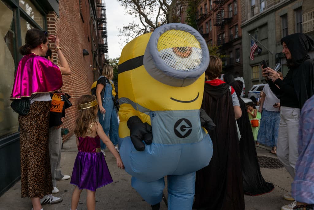 La edición 51 de este tradicional desfile convocó a neoyorquinos y turistas. Varios utilizando sus mejores y más originales disfraces.