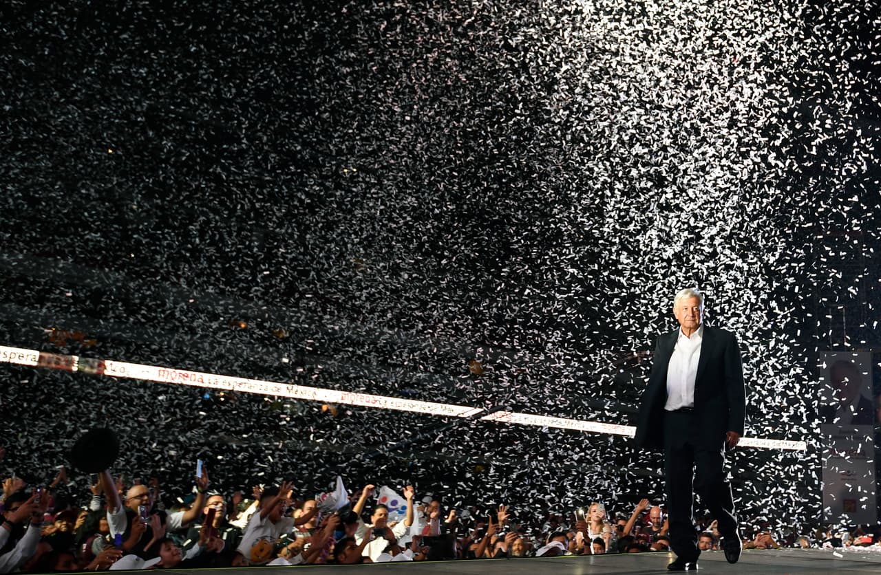 <b>Cambio en México:</b> 
<a href="https://www.univision.com/temas/andres-manuel-lopez-obrador">Andrés Manuel López Obrador</a> se convirtió en presidente de México al conseguir una arrolladora victoria en las elecciones celebradas en 2018 en las que obtuvo el 53.19% de los votos.