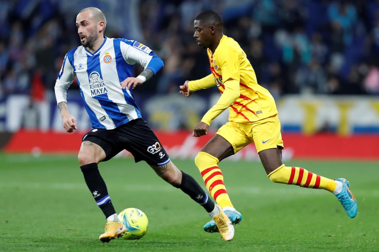Barcelona hace empate de último minuto ante el Levante 2-2 durante la J24 en La Liga. Pedri abrió el marcador a favor de los culés, pero Sergi Darder y Raúl de Tomás pusieron arriba a los locales y, en el 90+2' Luuk de Jong salvó al equipo de Xavi con golazo.