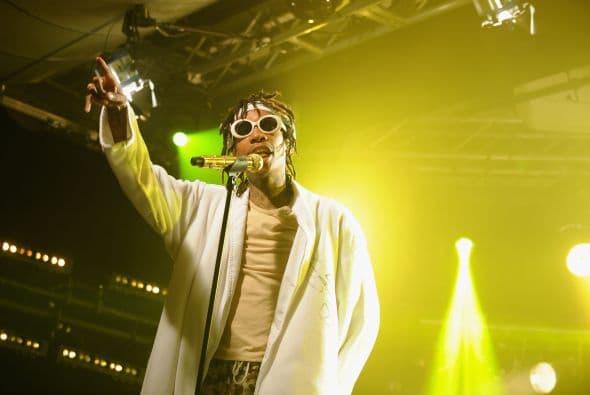 Ante la tragedia, el rapero tuvo que cancelar las presentaciones que tenía programadas, así lo dio a conocer a través de las redes sociales.