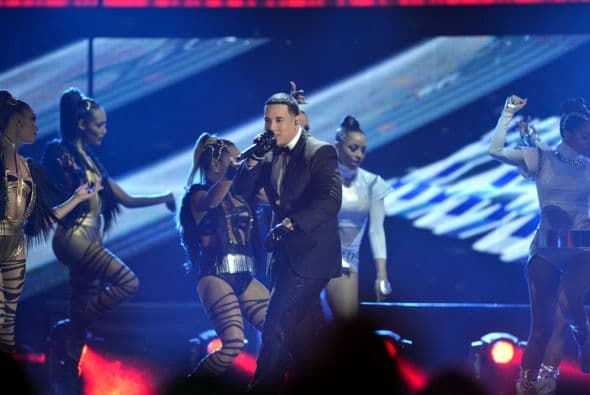 El cantante está sùper emocionado con esta canción.