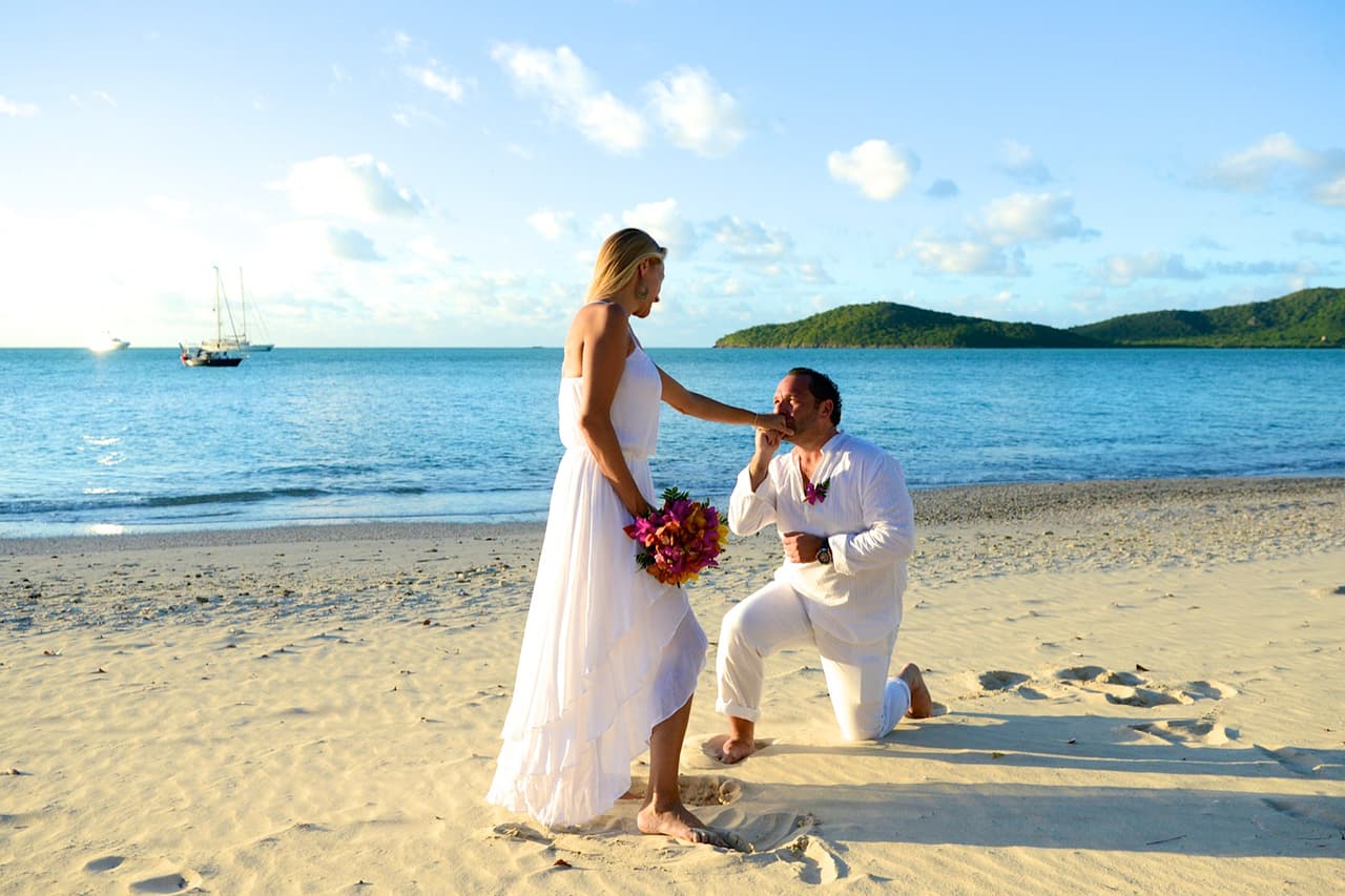 ¡Celebran su amor una y otra vez!