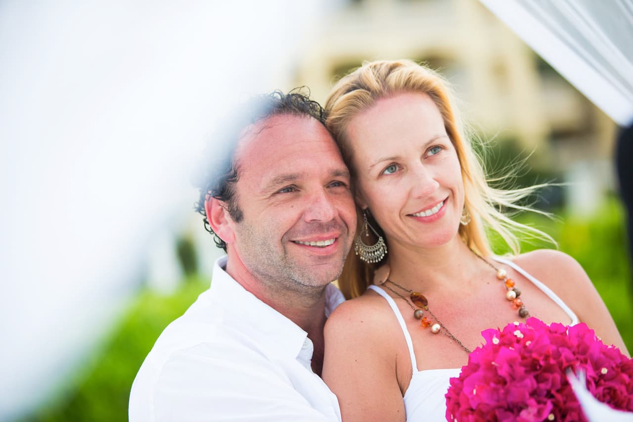 Esta pareja disfruta tanto contraer nupcias que decidió hacerlo más de una vez.